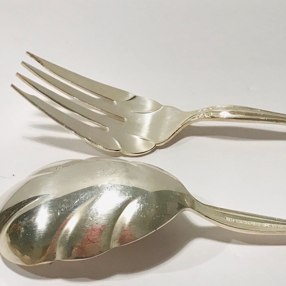 Vintage International Silverplate Casserole Spoon and Fork Set of 2 Serving Set - Picture 7 of 12